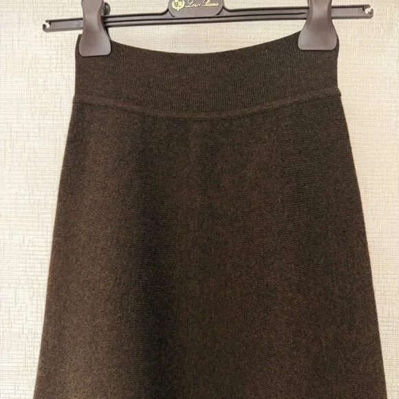 Loro Piana knitted midi skirt - Picture 7 of 8